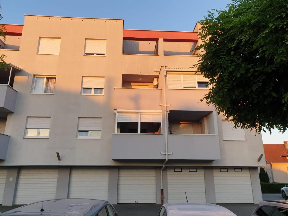 Apartman Dzakula ザグレブ エクステリア 写真
