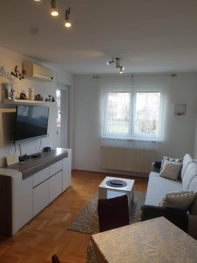Apartman Dzakula ザグレブ エクステリア 写真